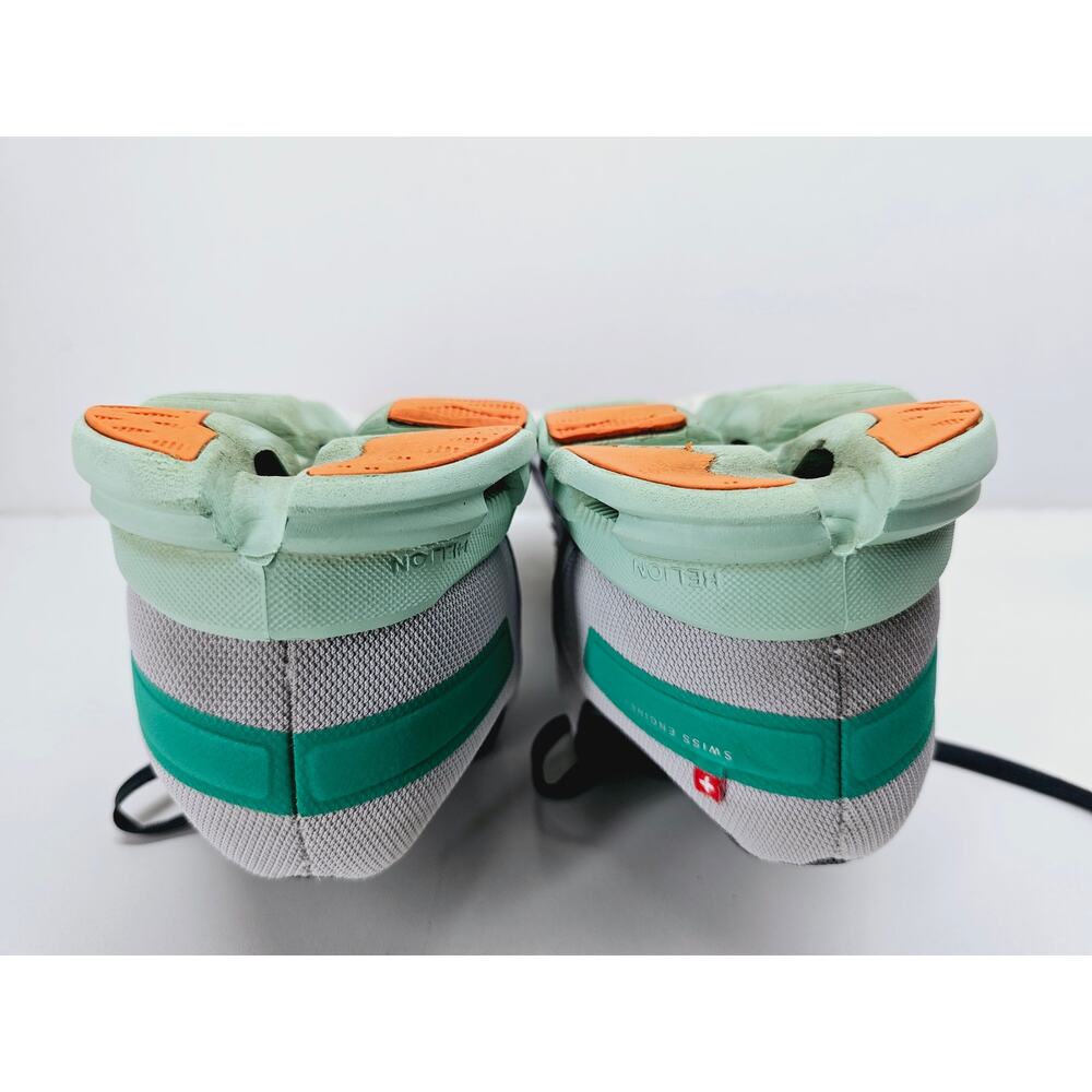On Running Women's Light Gray and Mint Athletic Shoes - Picture 11 of 12